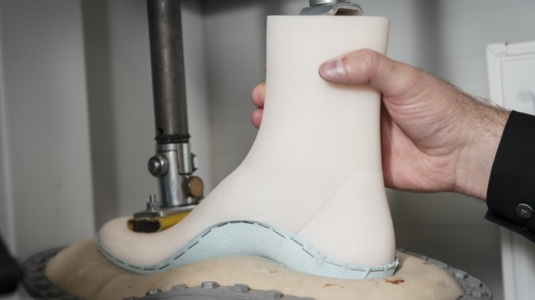 Pressing 3d printed lasts