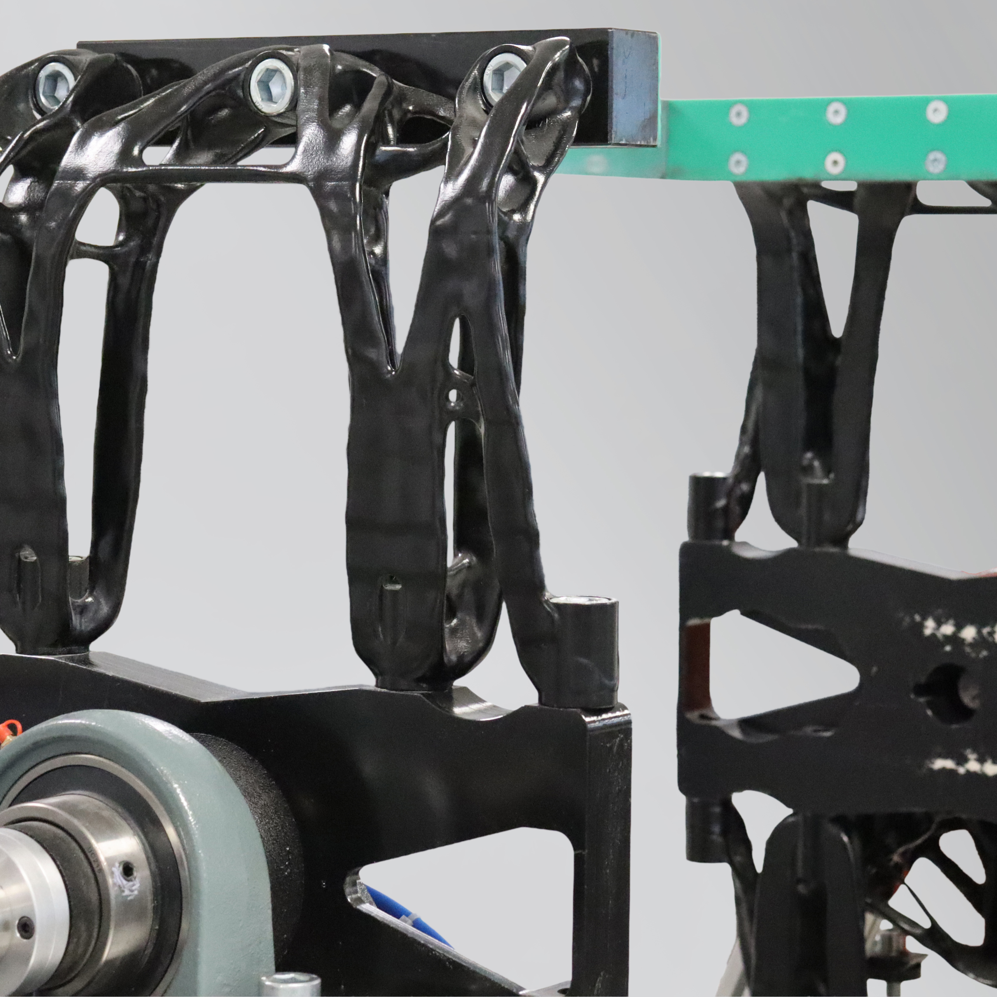 Novità da Brose: Acciai basso‑legati nella fusione laser